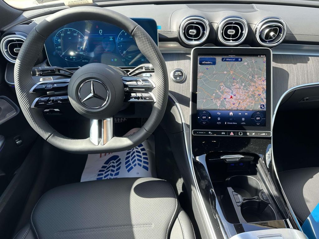 Thumbnail: 2025 Mercedes-Benz C-Class - 8