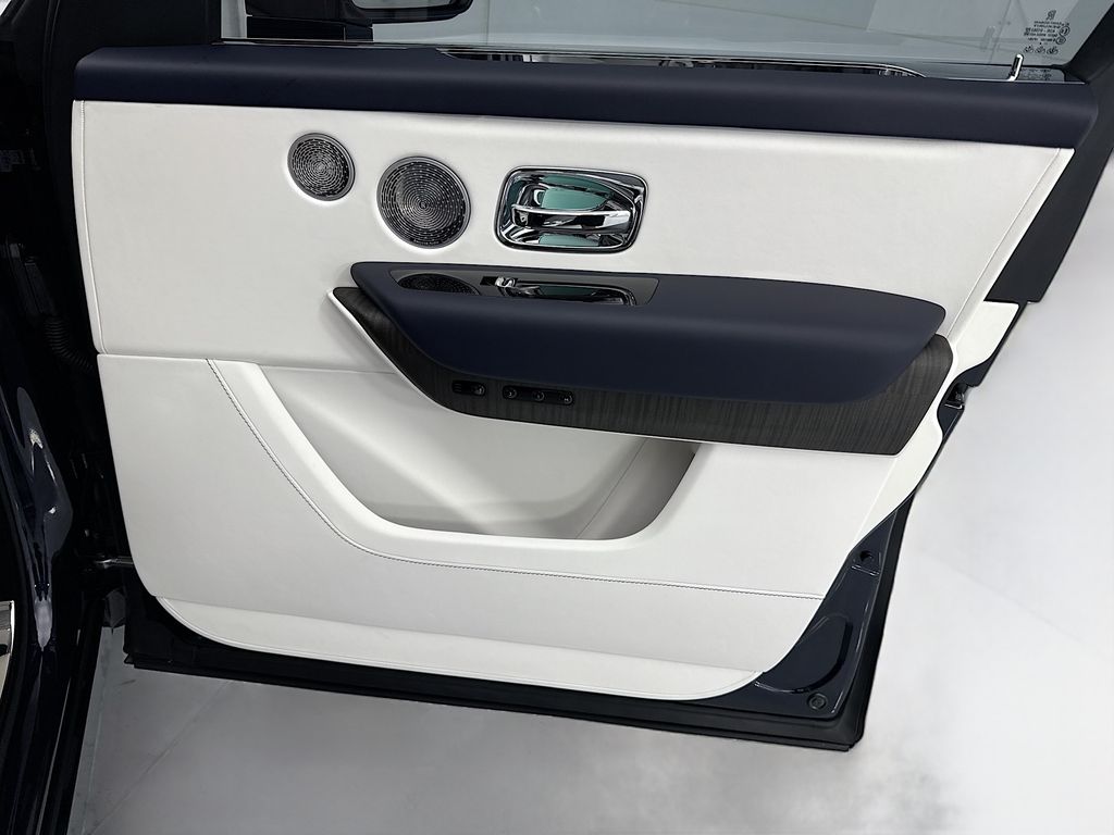 Thumbnail: 2026 Rolls-Royce Cullinan - 24