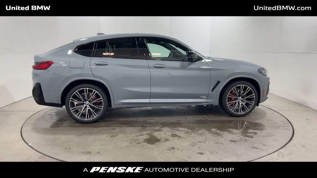 2025 BMW X4 M40i 9