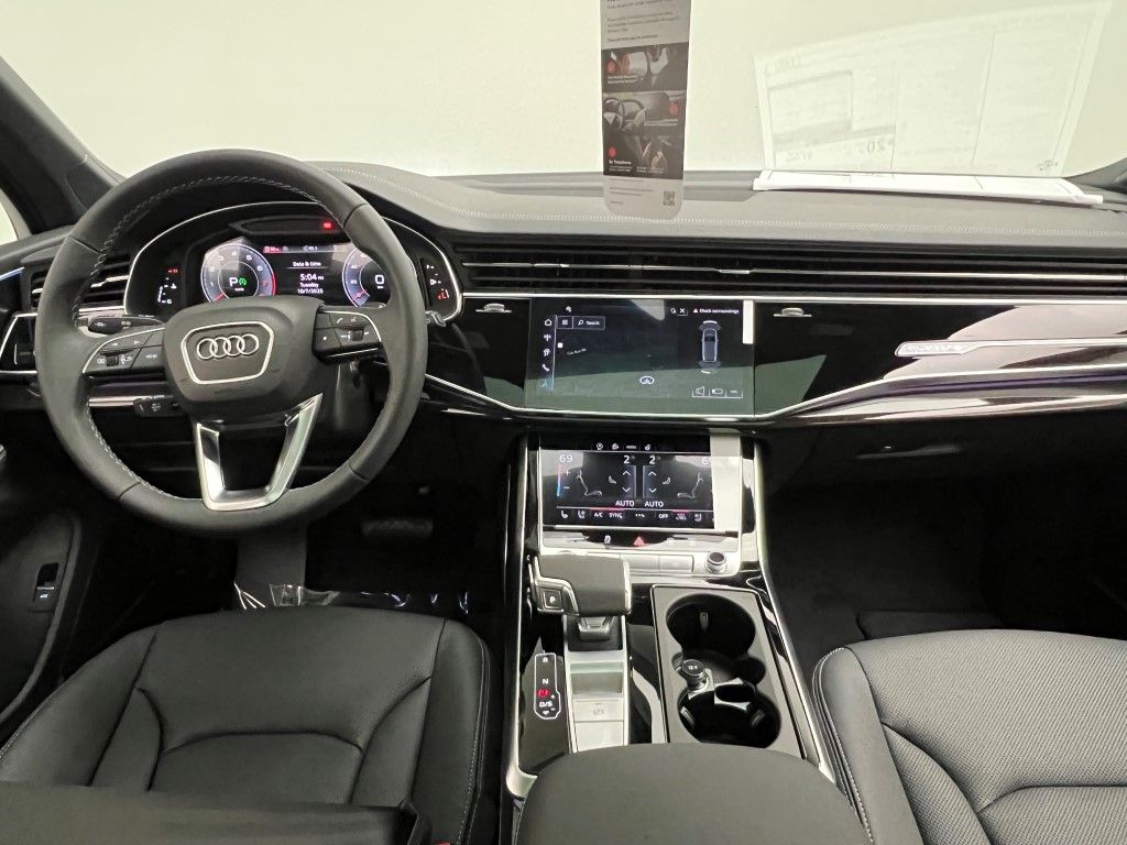 Thumbnail: 2026 Audi Q7 - 15