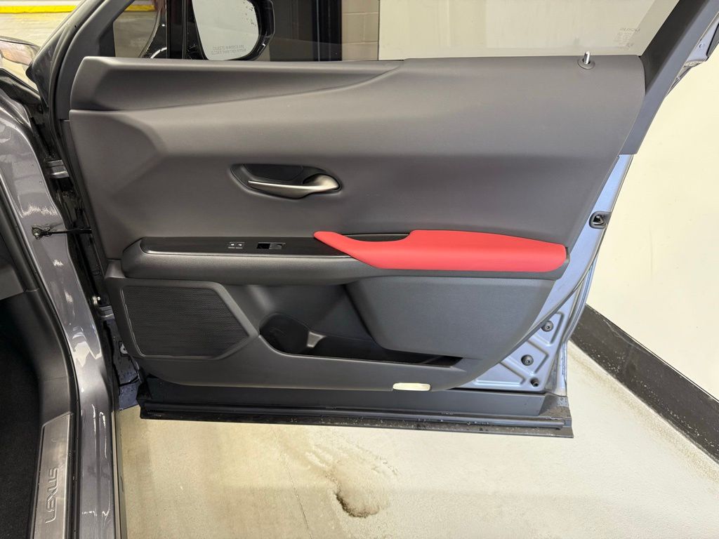 2021 Lexus UX 250h 29
