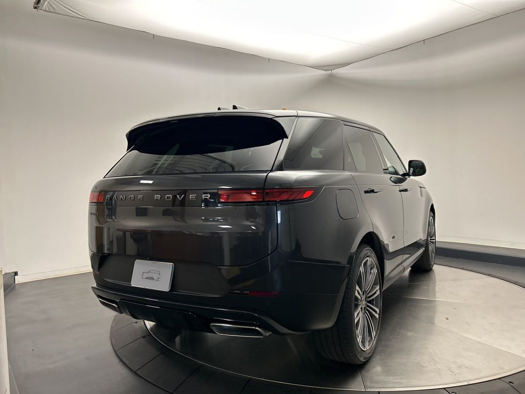 Thumbnail: 2025 Land Rover Range Rover Sport - 5