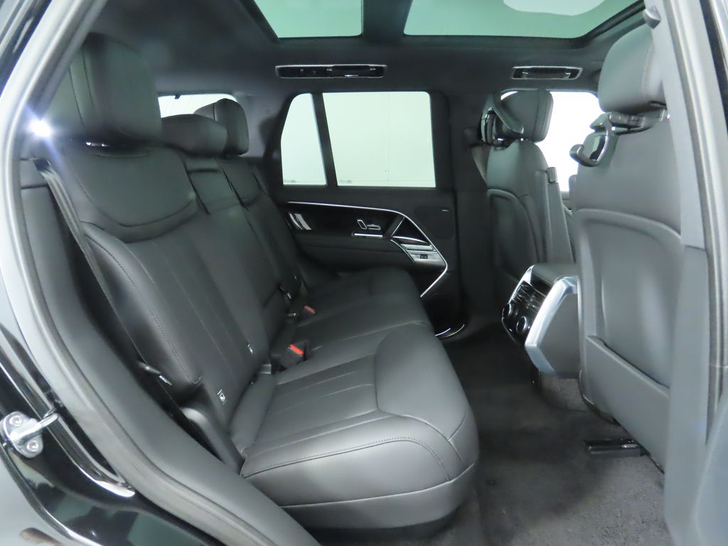 Thumbnail: 2025 Land Rover Range Rover - 23