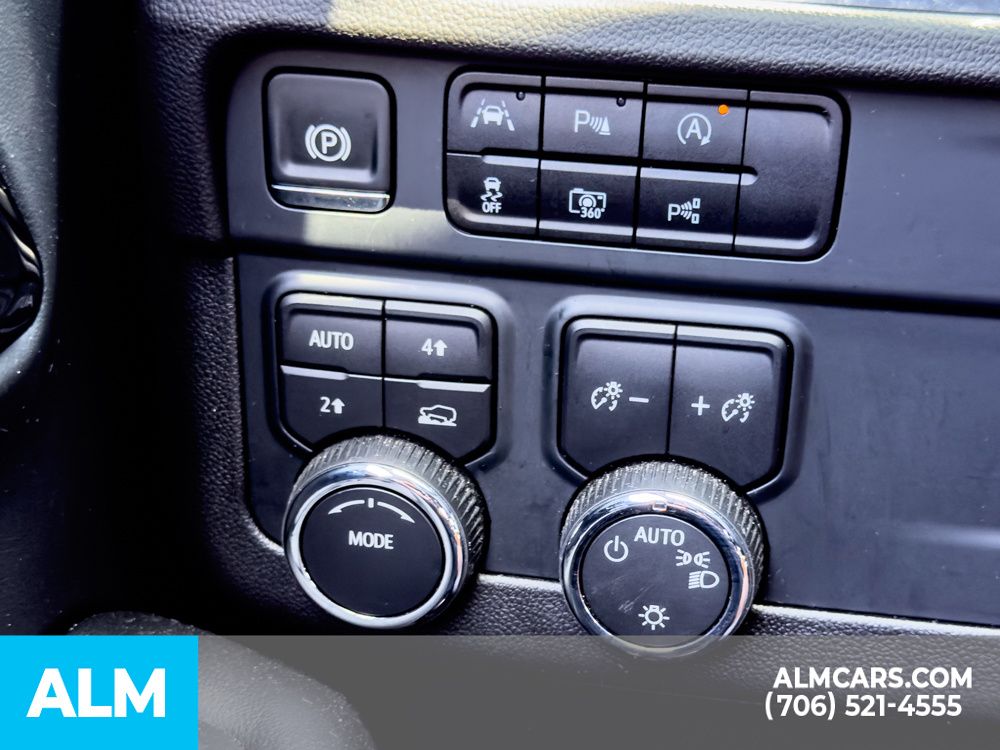 Used 2025 Black Chevrolet LT image 24