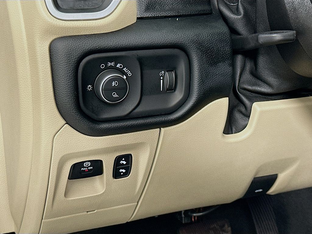 Thumbnail: 2021 RAM 1500 - 10