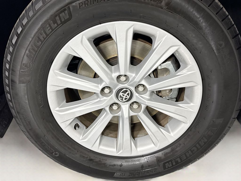 Used 2026 Silver Toyota XLE image 33