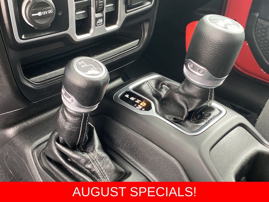 Used 2025 Jeep Wrangler SUV