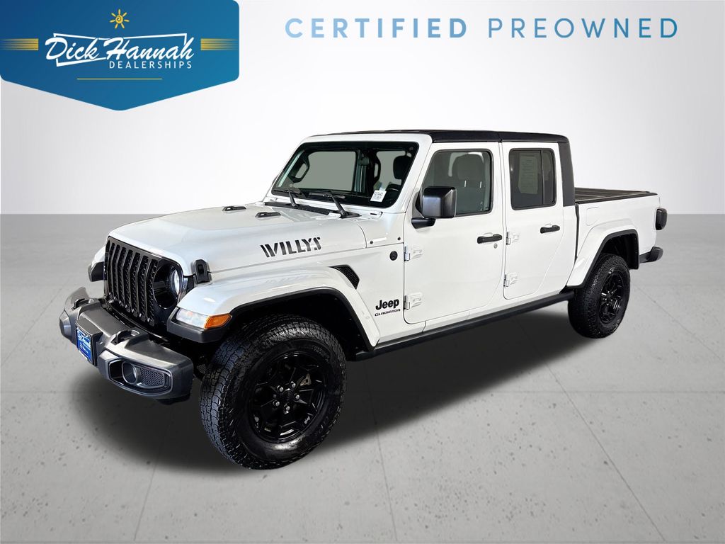Bright White Clearcoat 2021 Jeep Gladiator Pickup Truck Four-Wheel Drive 8-Speed Automatic