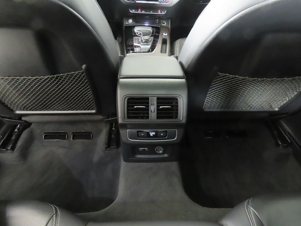Thumbnail: 2022 Audi Q5 - 25