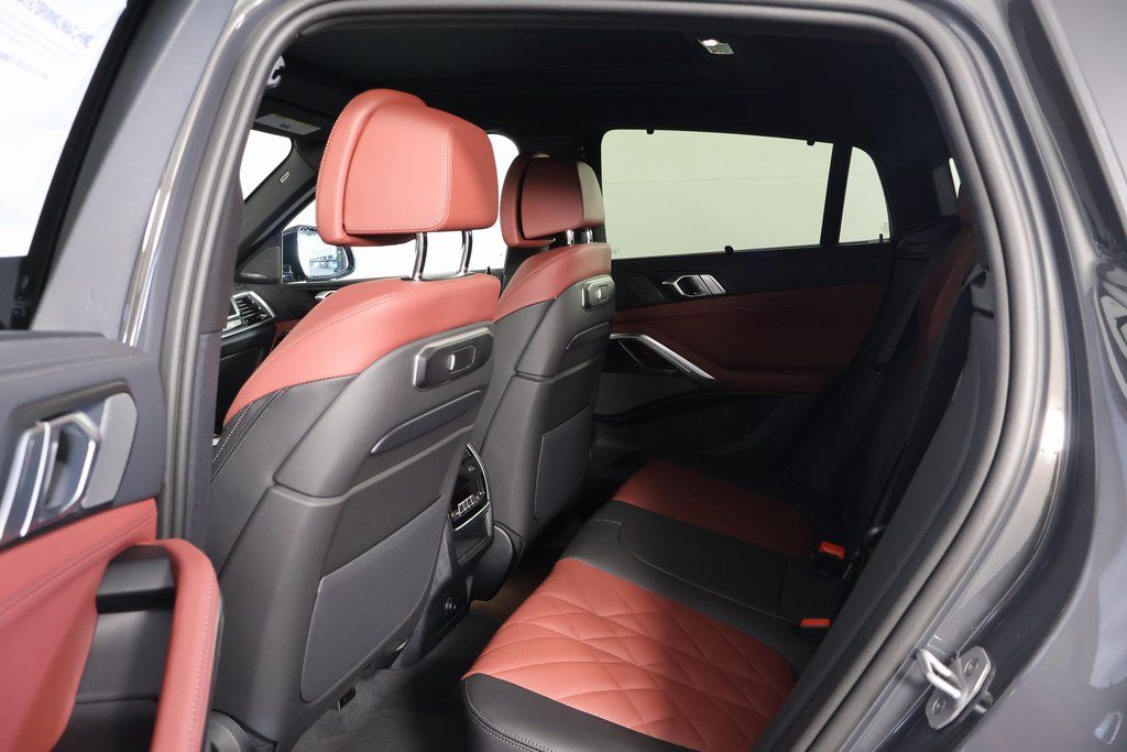 Thumbnail: 2027 BMW X6 - 6