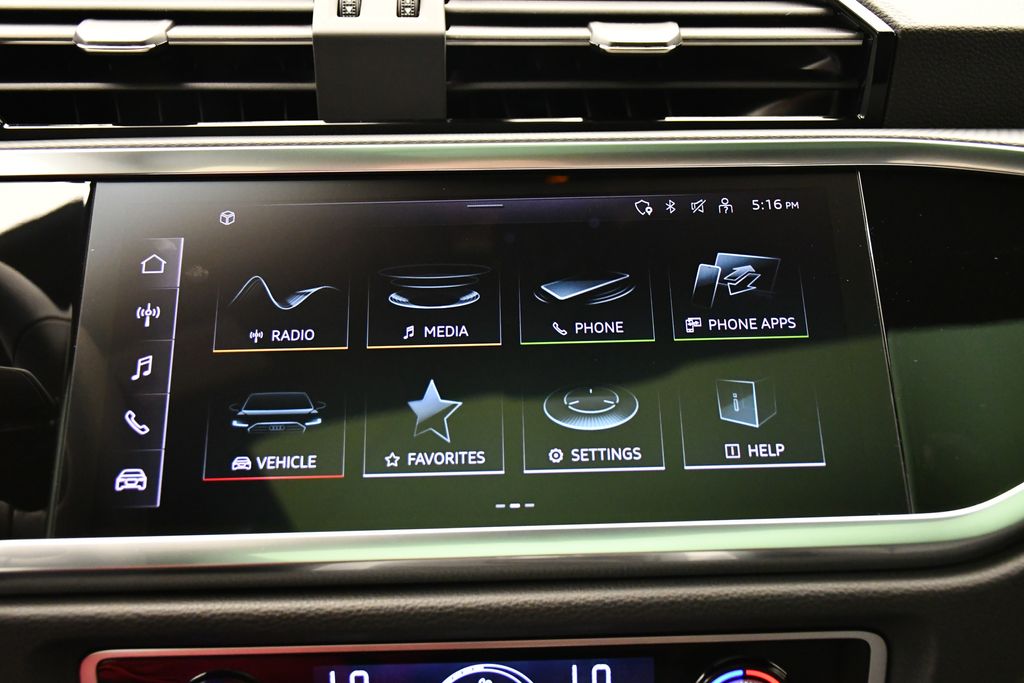 Thumbnail: 2025 Audi Q3 - 26