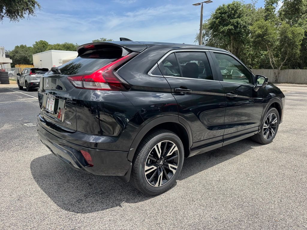 2025 Mitsubishi Eclipse Cross SEL photo 6