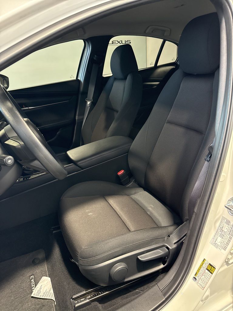 Thumbnail: 2025 Mazda Mazda3 - 29