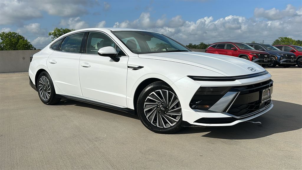 2025 Hyundai Sonata Hybrid SEL - 4