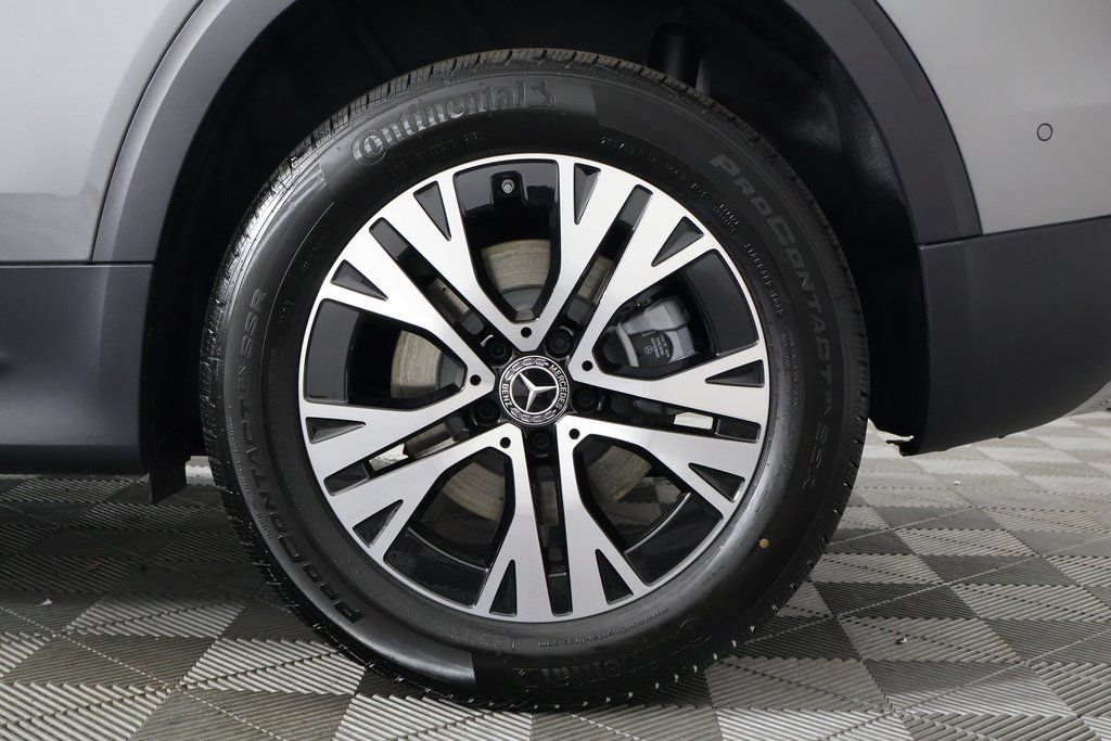 Thumbnail: 2026 Mercedes-Benz GLB - 10