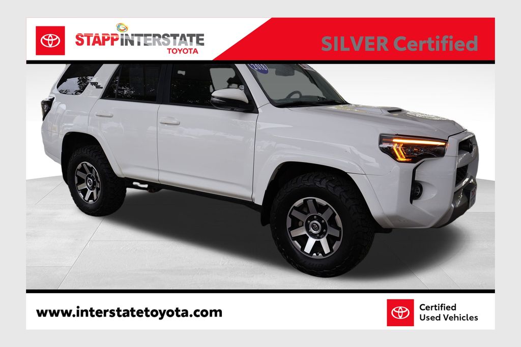 Super White 2018 Toyota 4Runner SUV / Crossover Four-Wheel Drive 5-Speed Automatic Overdrive