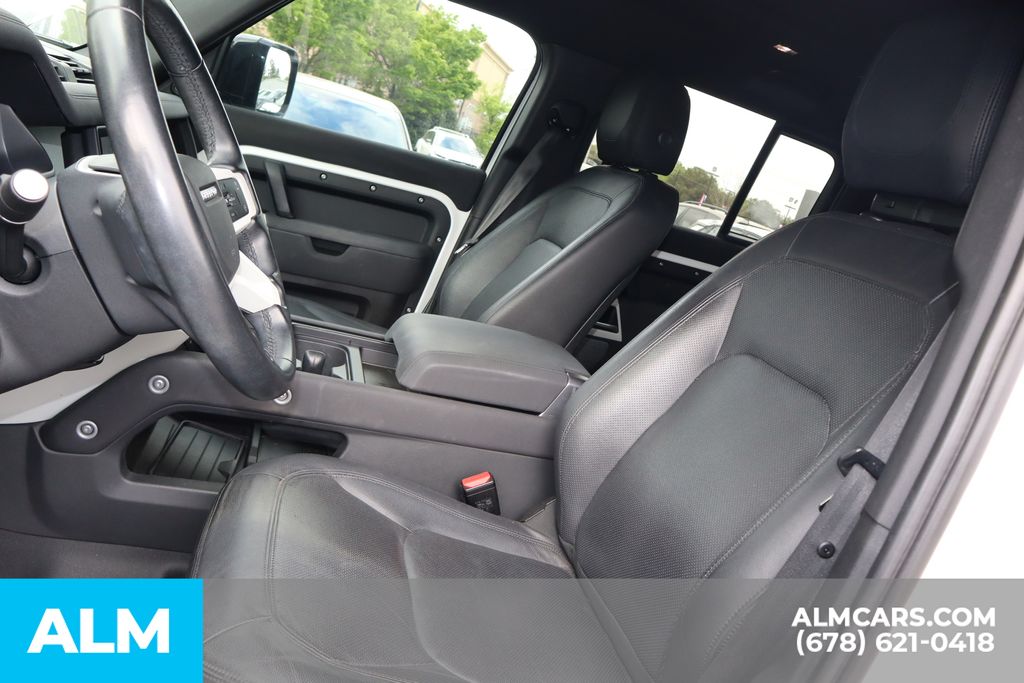 Used 2023 White Land Rover S image 16