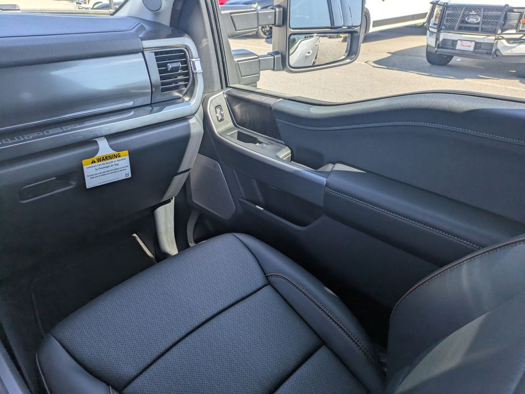 2026 Ford F-250 Super Duty LARIAT