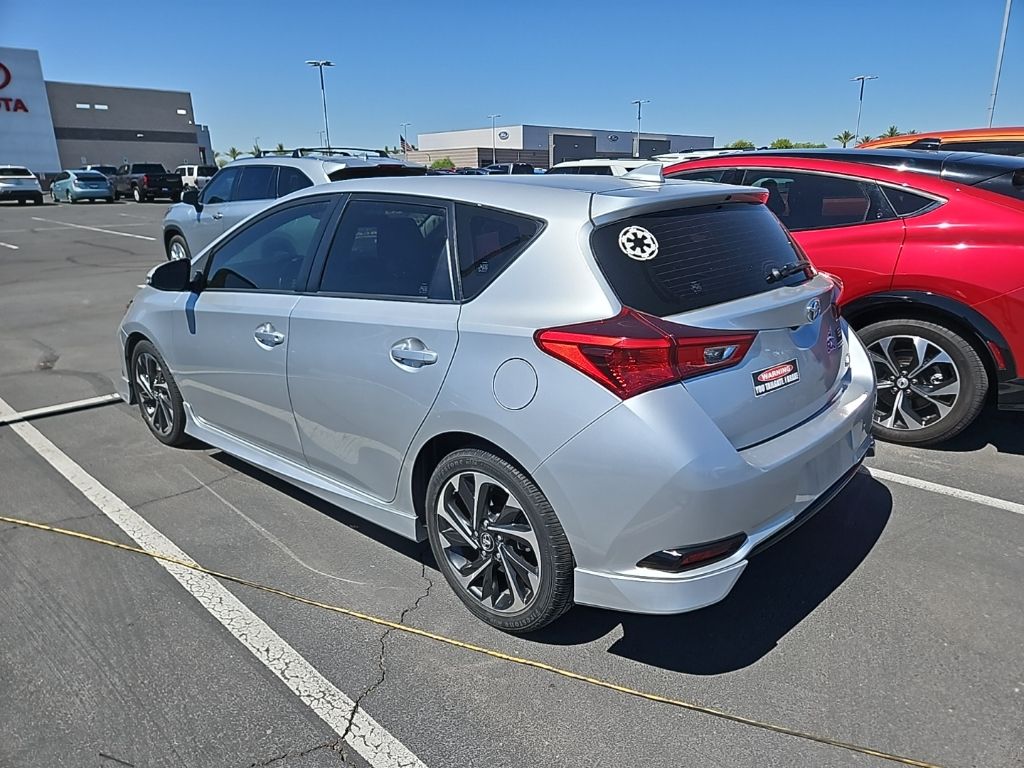 Thumbnail: 2017 Toyota Corolla iM - 2