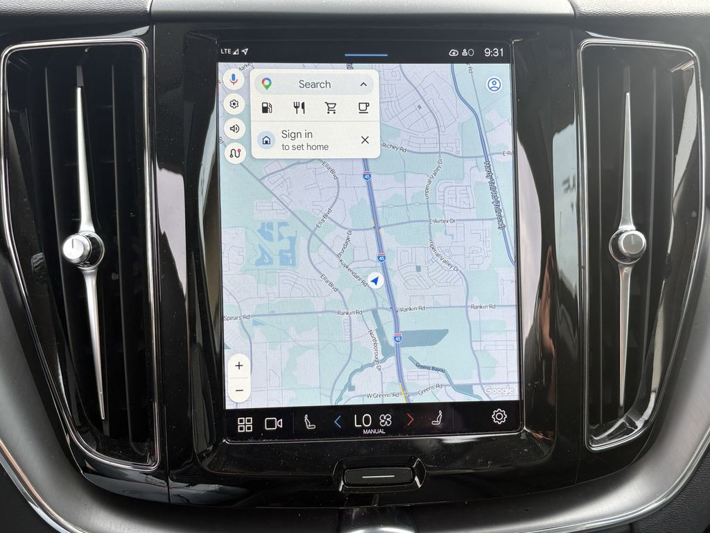 Certified Used 2024 Gray Metallic Volvo B5 Core image 18