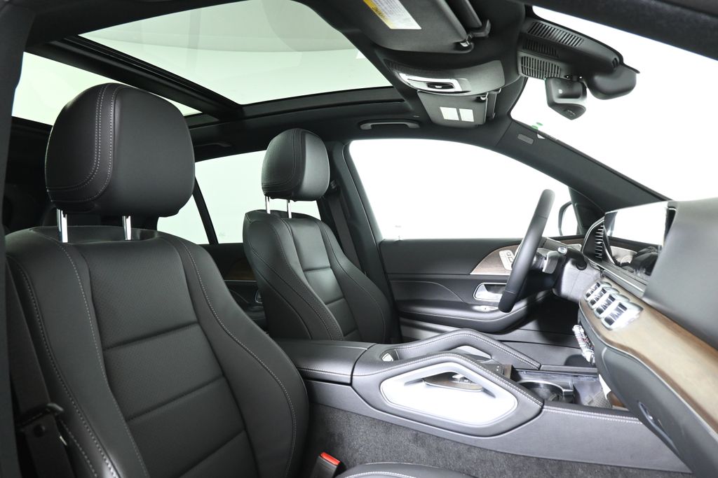 Thumbnail: 2026 Mercedes-Benz GLE - 22