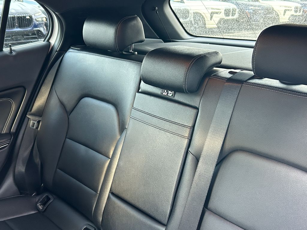 Thumbnail: 2020 Mercedes-Benz GLA - 30