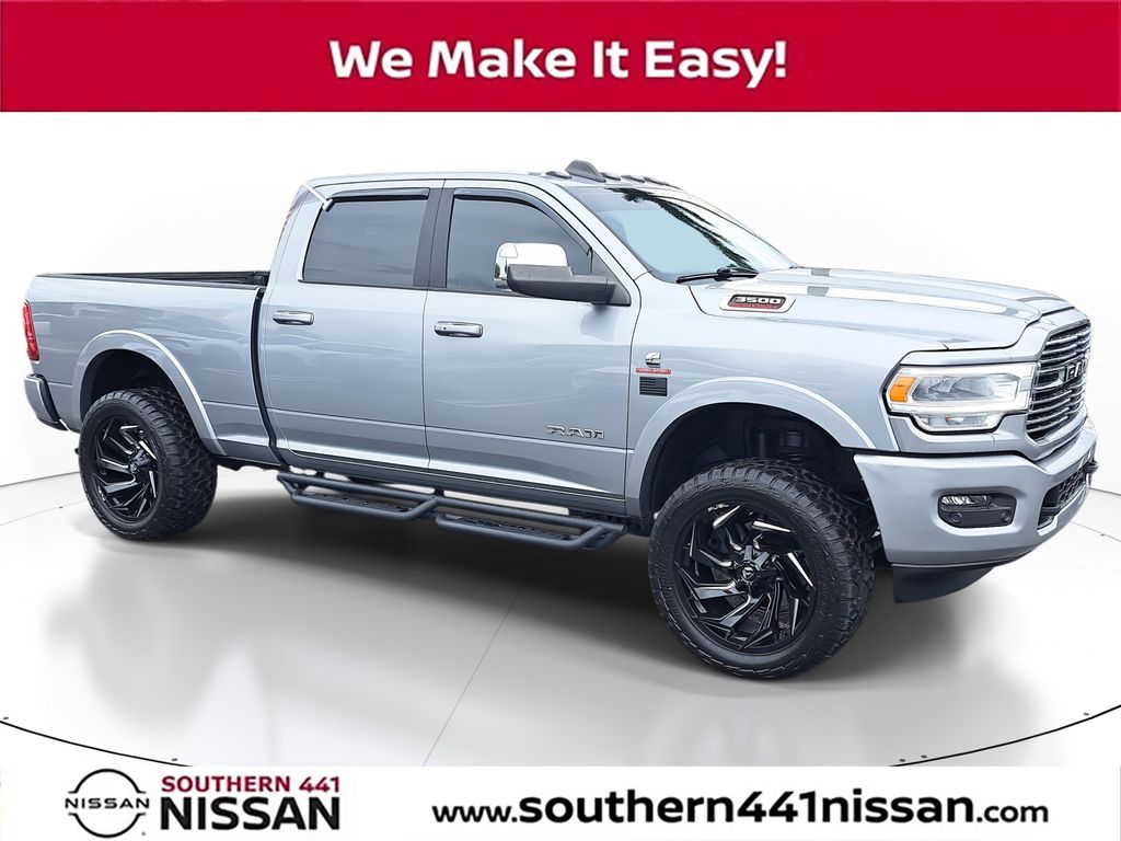 2022 RAM 3500 Laramie Crew Cab 4WD