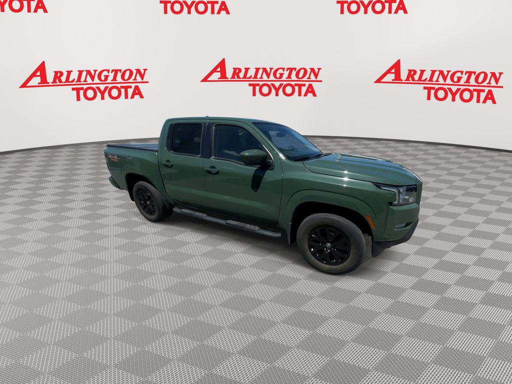 View vehicle photo 2