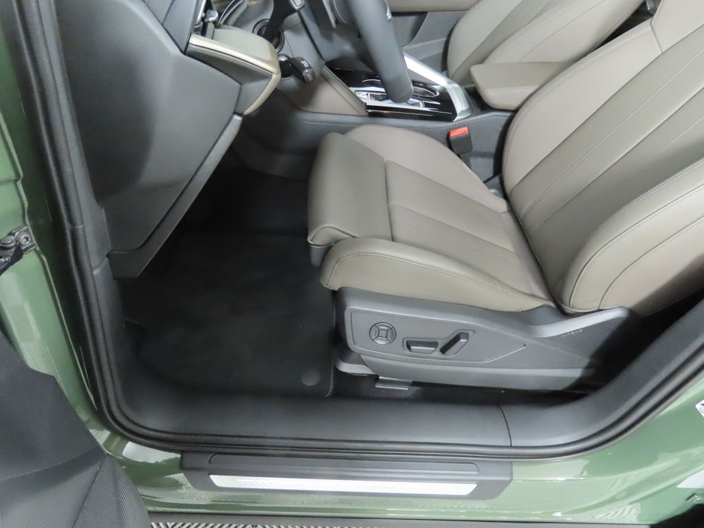 Thumbnail: 2026 Audi Q5 - 32