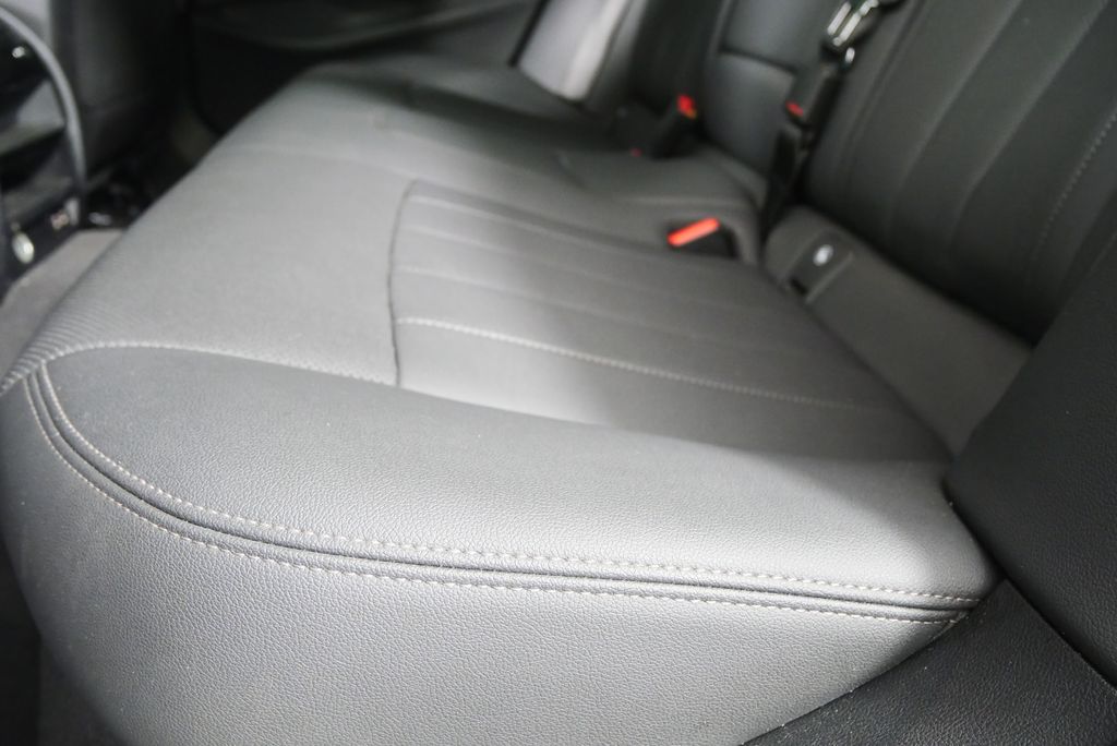 Thumbnail: 2023 BMW 5 Series - 14