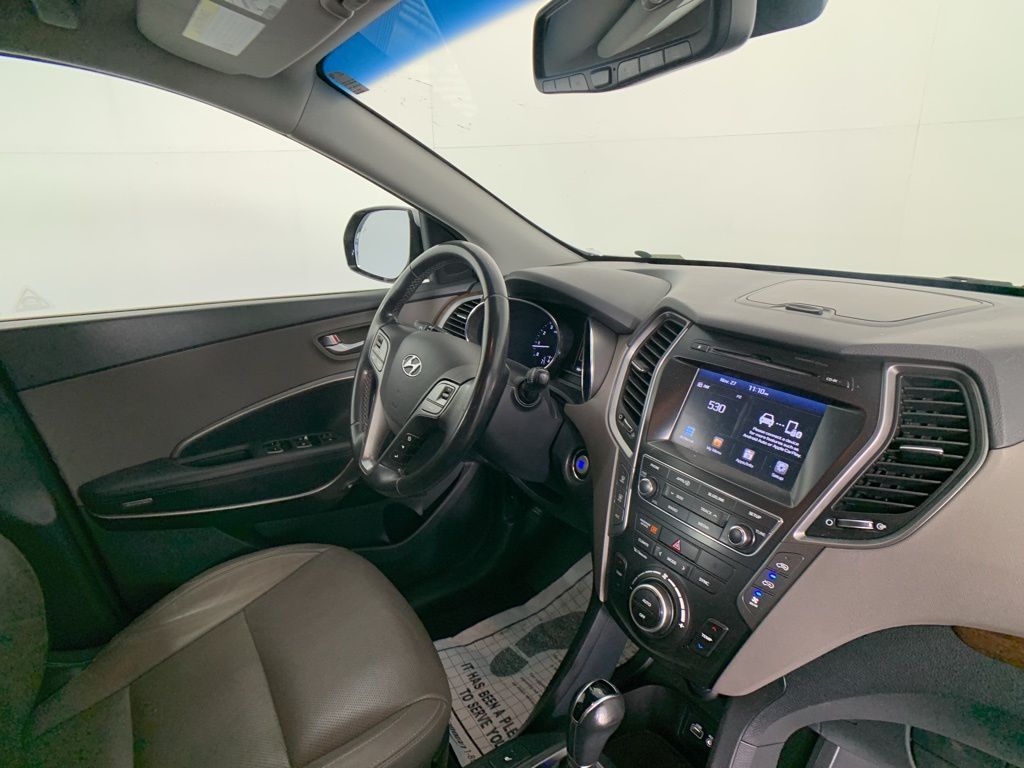 2018 Hyundai Santa Fe SE 25