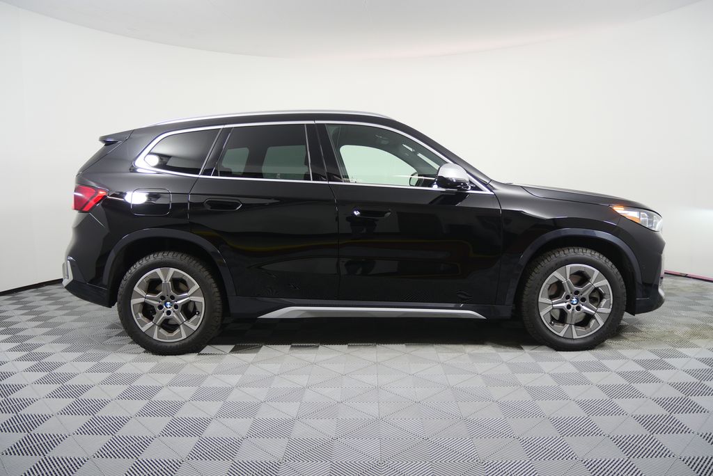 Thumbnail: 2023 BMW X1 - 2