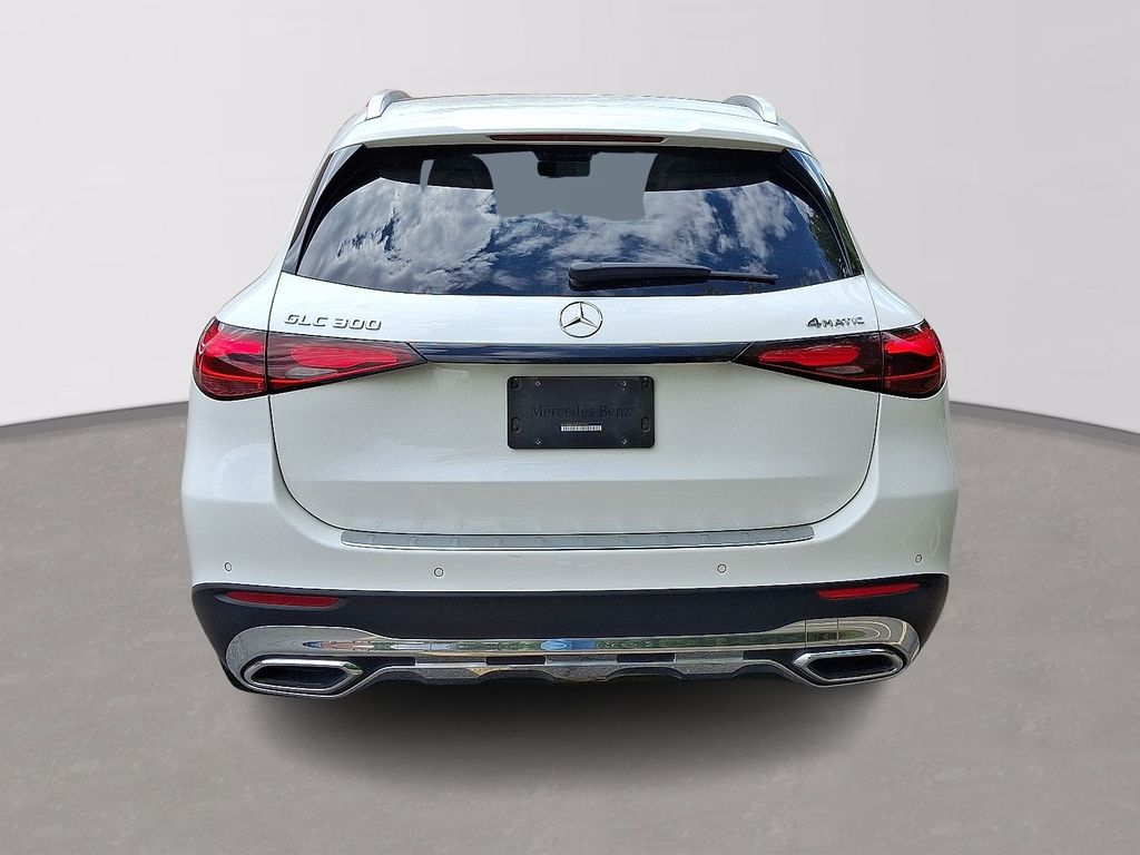 2023 Mercedes-Benz GLC 300 5