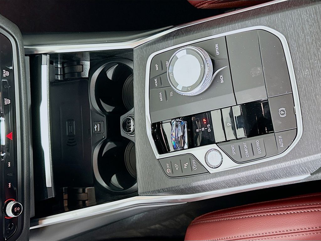 Thumbnail: 2026 BMW 3 Series - 15