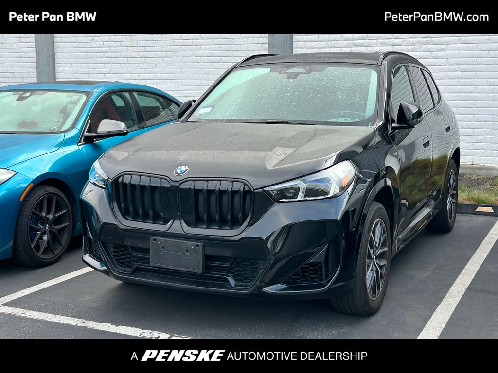 Thumbnail: 2023 BMW X1 - 1
