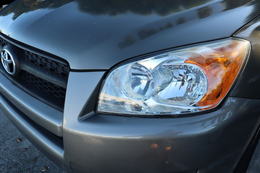 Thumbnail: 2010 Toyota RAV4 - 3
