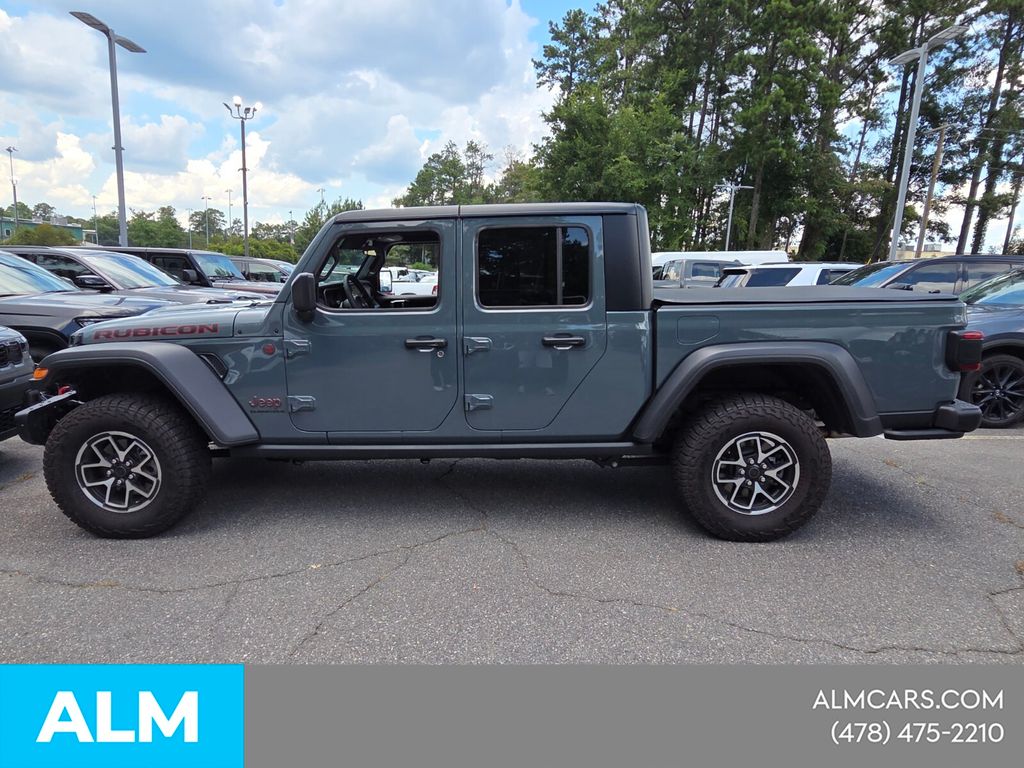Used 2025 Gray Jeep Rubicon image 4