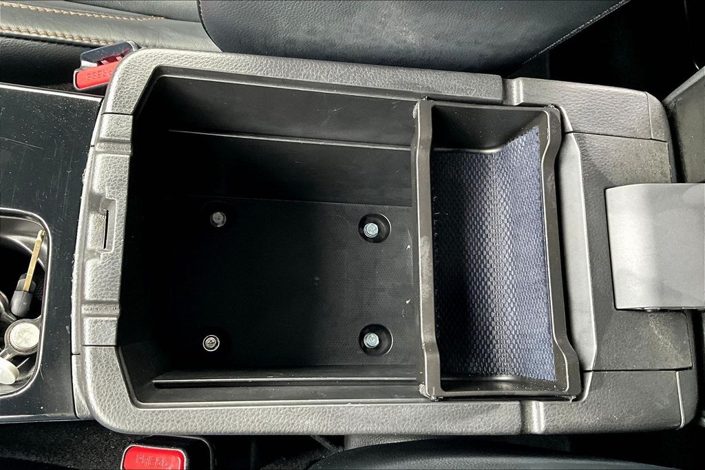 Used 2020 Black Mitsubishi SE image 33