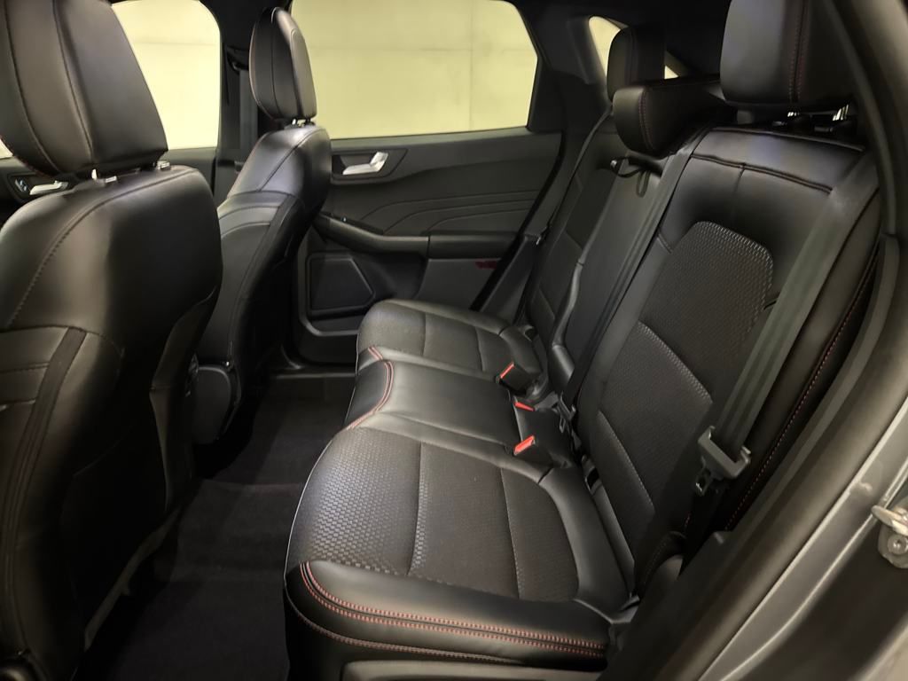 2025 Ford Escape ST-Line photo 10