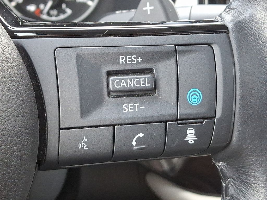 Thumbnail: 2022 Nissan Pathfinder - 24