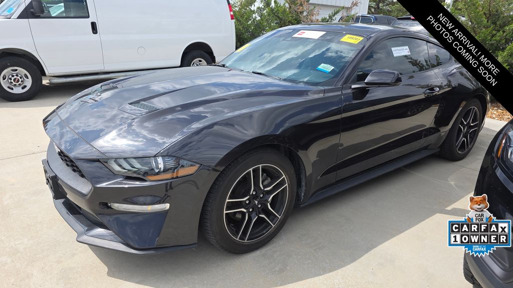 2022 Ford Mustang EcoBoost