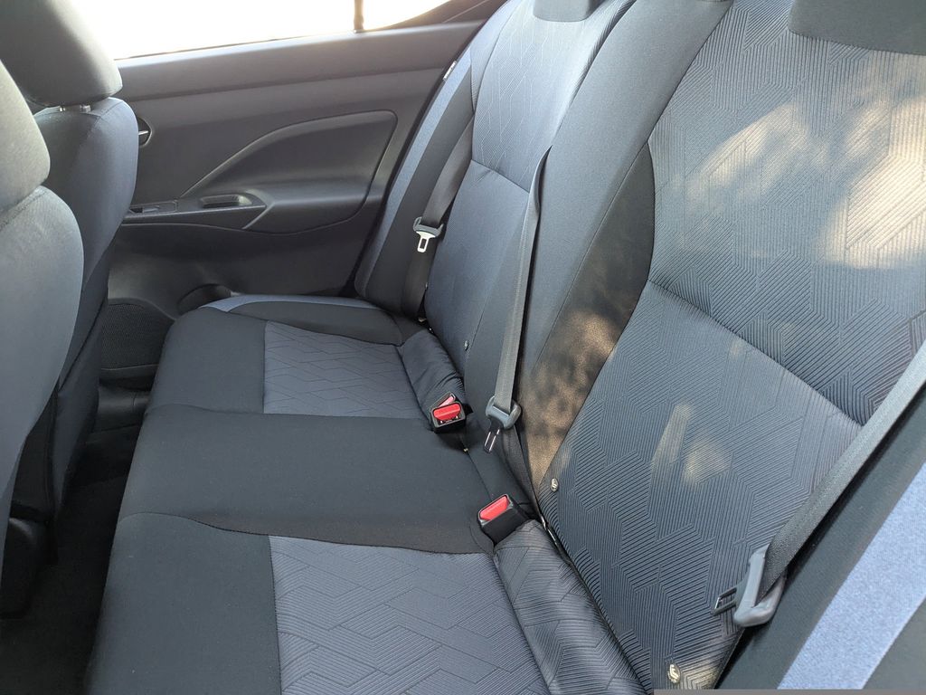New 2025 Nissan Versa Sedan