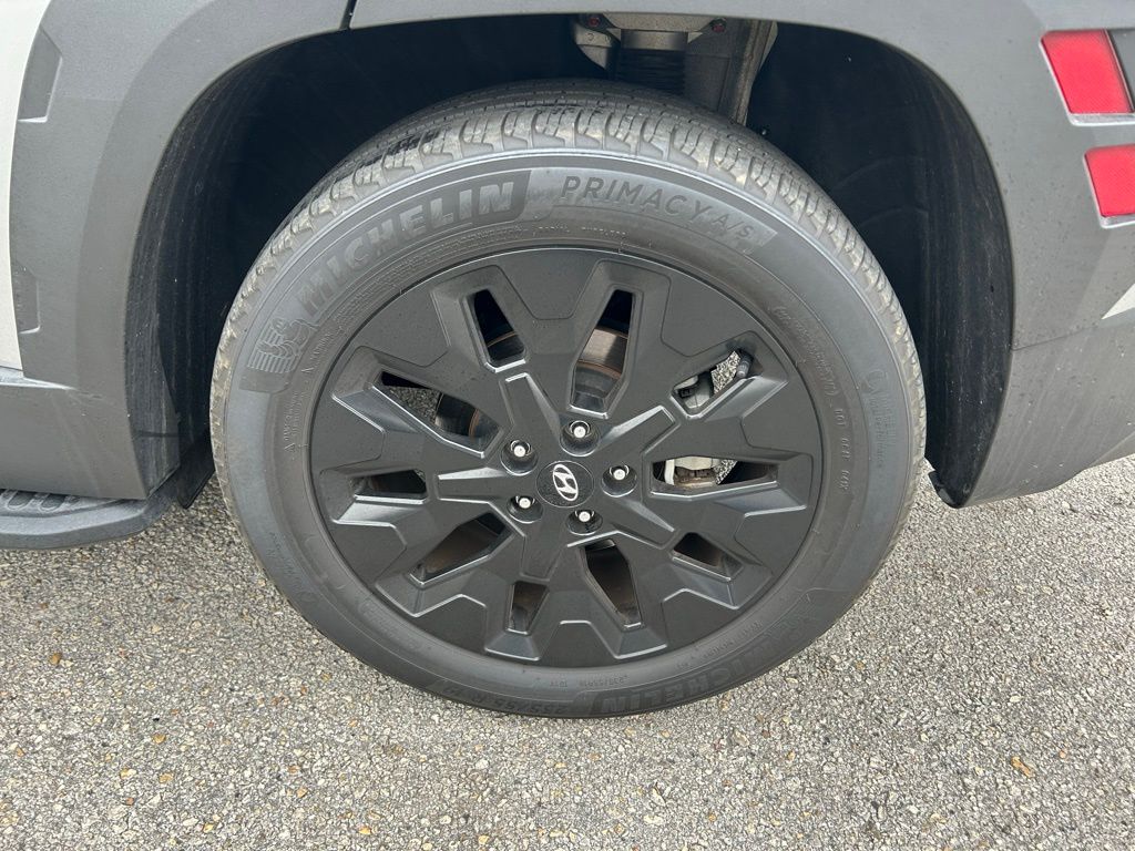 Thumbnail: 2024 Hyundai Tucson - 9