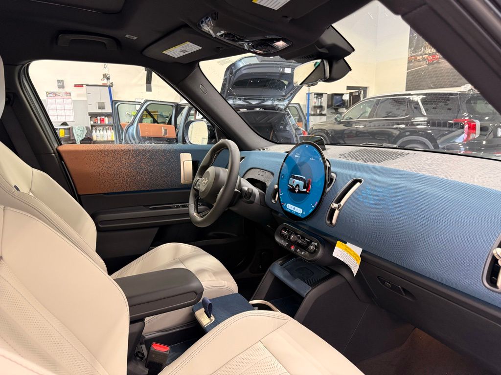 Thumbnail: 2025 MINI Cooper Countryman - 28