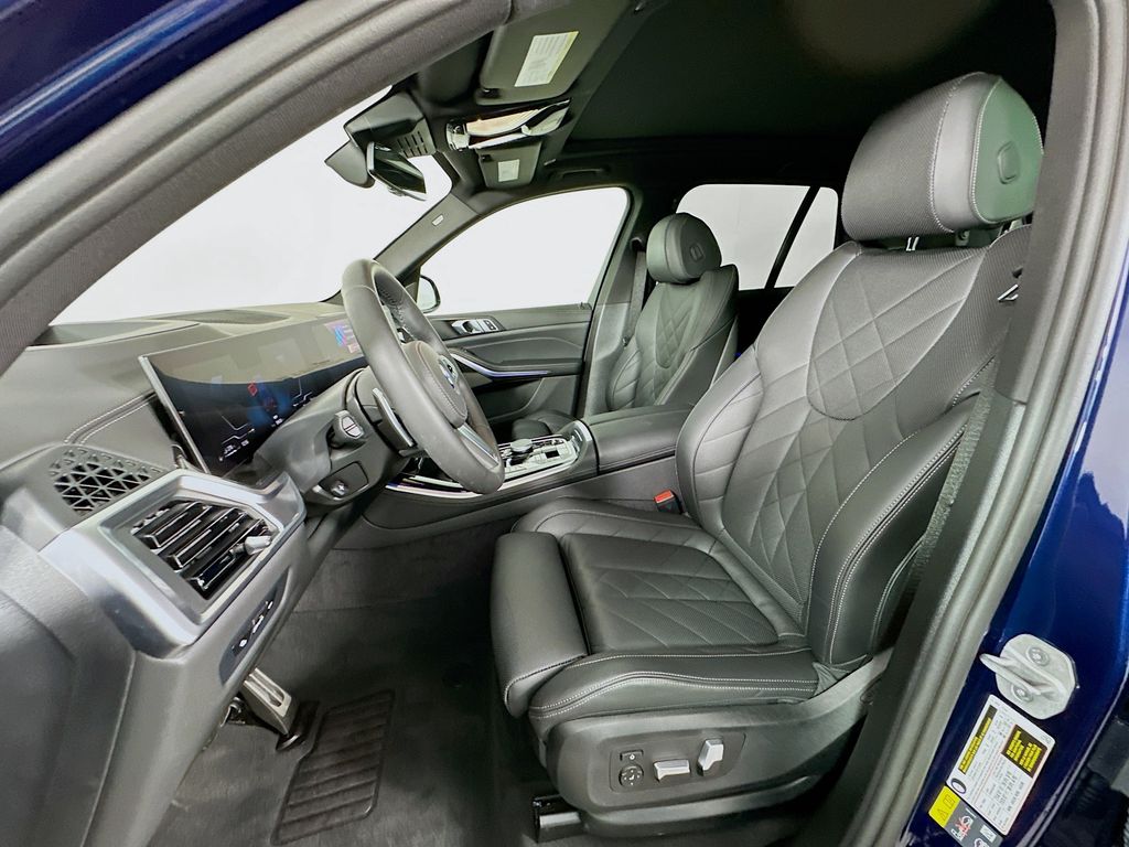 Thumbnail: 2025 BMW X5 - 21