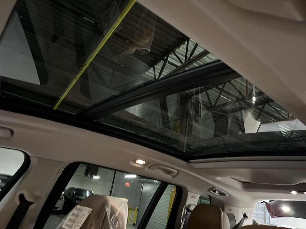 Thumbnail: 2026 BMW X7 - 22