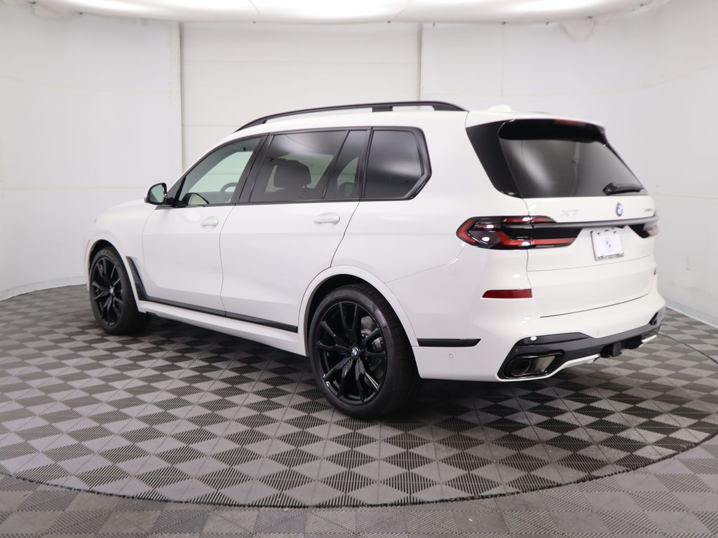 2025 BMW X7 xDrive40i 7