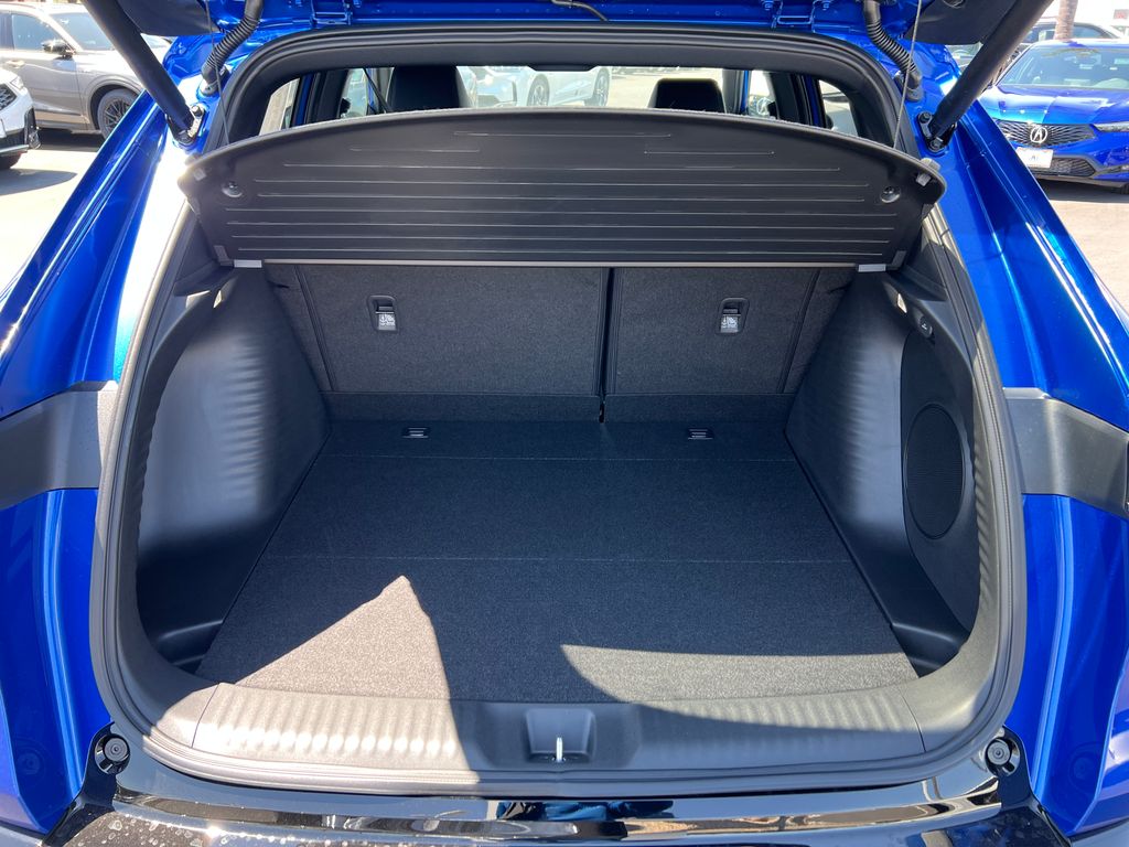 Thumbnail: 2025 Acura ADX - 24