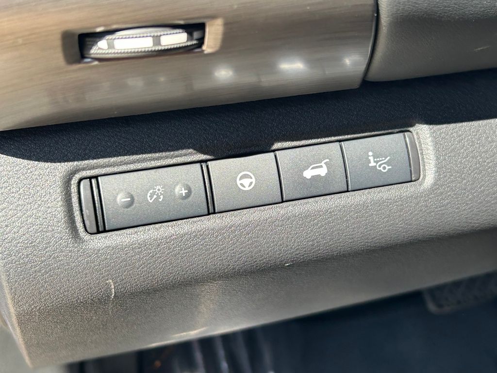Used 2024 Nissan Pathfinder SUV