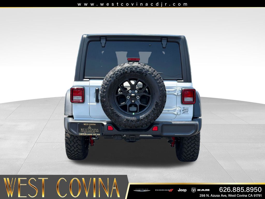 View vehicle photo 4